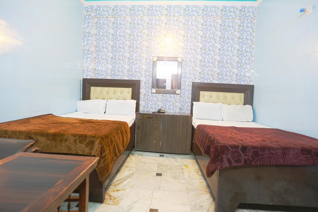 Spot On 43436 Hotel Mannat Spot Moradabad Exterior photo